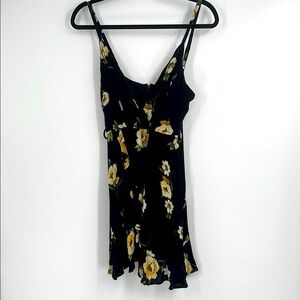 Windsor Black and Yellow Floral Dress Size Medium